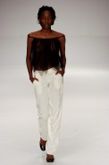 desfiles-carlostufvesson-saopauloinverno2005rtw-120