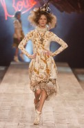 desfiles-cavalera-saopauloinverno2005rtw-100