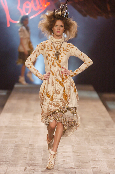 desfiles-cavalera-saopauloinverno2005rtw-100
