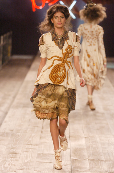 desfiles-cavalera-saopauloinverno2005rtw-101