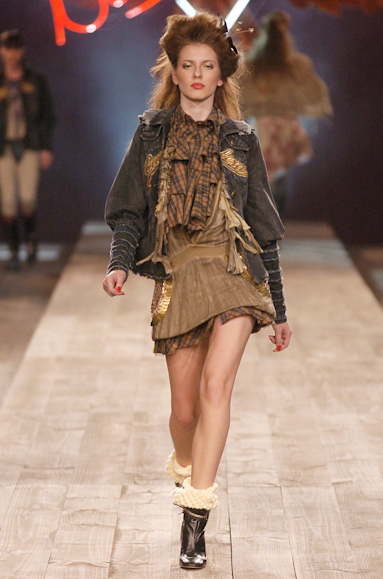 desfiles-cavalera-saopauloinverno2005rtw-104