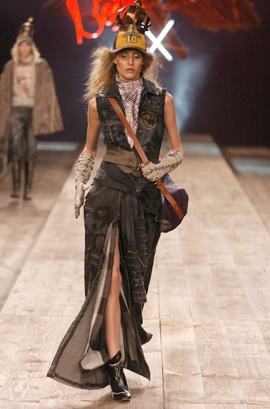 desfiles-cavalera-saopauloinverno2005rtw-106