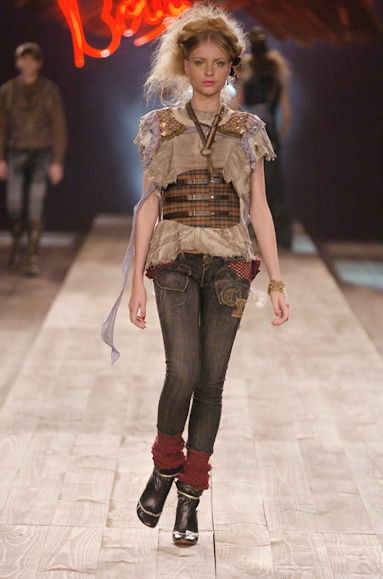 desfiles-cavalera-saopauloinverno2005rtw-107