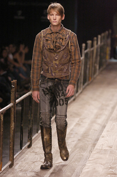 desfiles-cavalera-saopauloinverno2005rtw-108