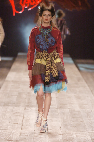 desfiles-cavalera-saopauloinverno2005rtw-113