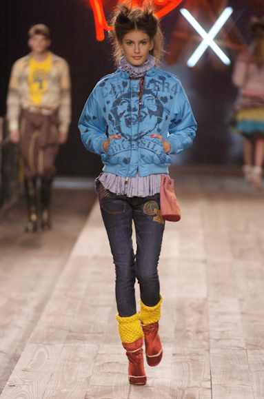 desfiles-cavalera-saopauloinverno2005rtw-118