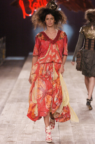 desfiles-cavalera-saopauloinverno2005rtw-133