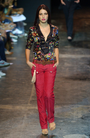 desfiles-cori-saopauloinverno2005rtw-103