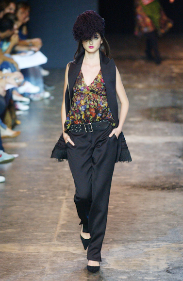 desfiles-cori-saopauloinverno2005rtw-104