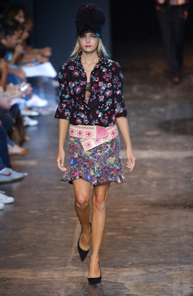 desfiles-cori-saopauloinverno2005rtw-109