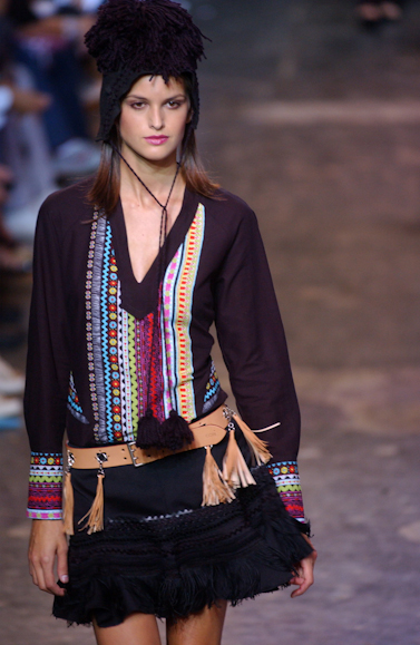 desfiles-cori-saopauloinverno2005rtw-111