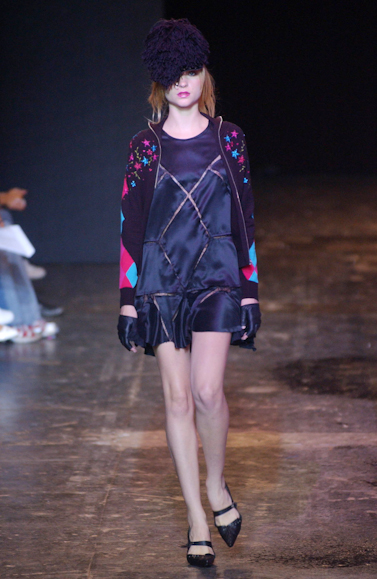desfiles-cori-saopauloinverno2005rtw-116