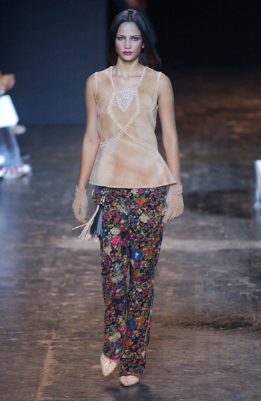 desfiles-cori-saopauloinverno2005rtw-126