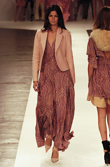 desfiles-eduardosuppes-saopauloinverno2005rtw-101