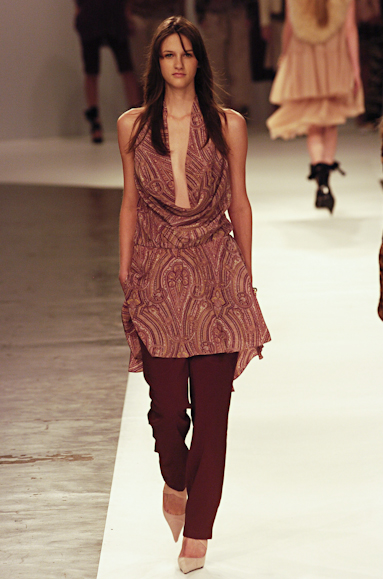 desfiles-eduardosuppes-saopauloinverno2005rtw-109