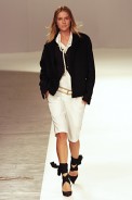 desfiles-eduardosuppes-saopauloinverno2005rtw-118
