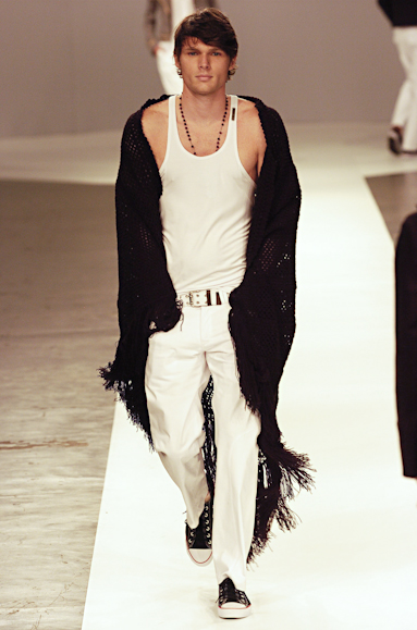 desfiles-eduardosuppes-saopauloinverno2005rtw-121