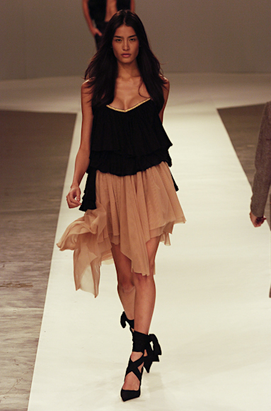 desfiles-eduardosuppes-saopauloinverno2005rtw-126