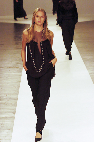 desfiles-eduardosuppes-saopauloinverno2005rtw-131