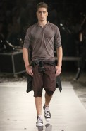 desfiles-erikaikezilli-saopauloinverno2005rtw-105