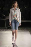 desfiles-erikaikezilli-saopauloinverno2005rtw-117