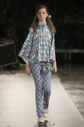 desfiles-erikaikezilli-saopauloinverno2005rtw-123