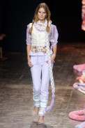 desfiles-fabiabercsek-saopauloinverno2005rtw-110