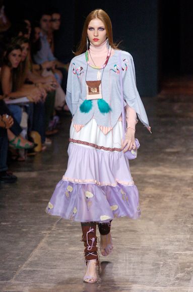 desfiles-fabiabercsek-saopauloinverno2005rtw-111