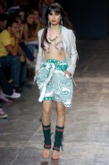 desfiles-fabiabercsek-saopauloinverno2005rtw-114