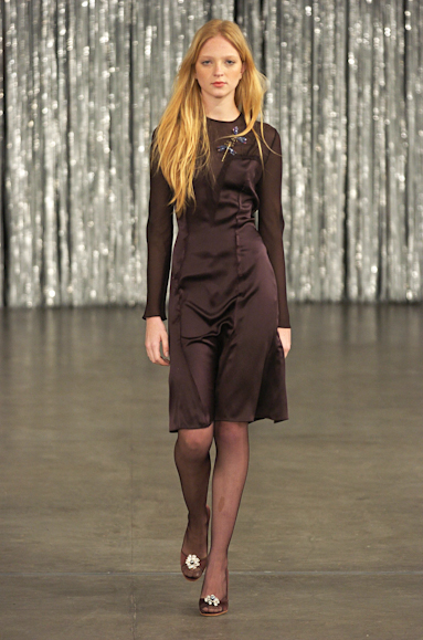 desfiles-fausehaten-saopauloinverno2005rtw-107