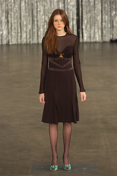 desfiles-fausehaten-saopauloinverno2005rtw-108