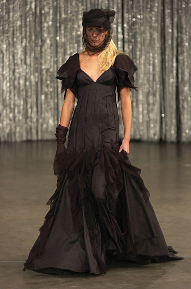 desfiles-fausehaten-saopauloinverno2005rtw-128