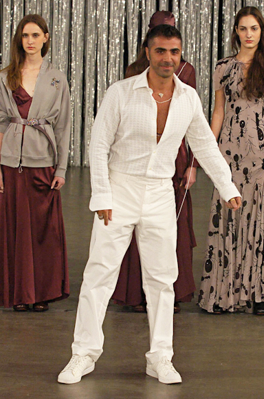 desfiles-fausehaten-saopauloinverno2005rtw-130