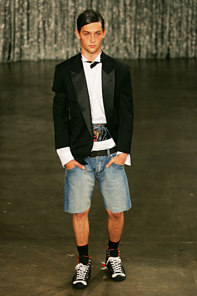 desfiles-fausehatenmen-saopauloinverno2005rtw-103