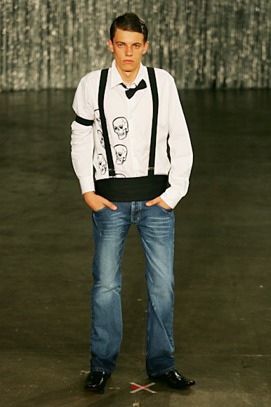 desfiles-fausehatenmen-saopauloinverno2005rtw-104