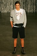 desfiles-fausehatenmen-saopauloinverno2005rtw-111