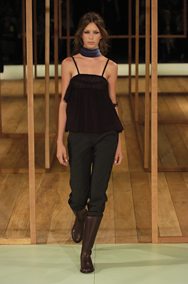 desfiles-forum-saopauloinverno2005rtw-111