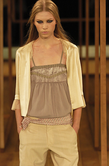 desfiles-forum-saopauloinverno2005rtw-116