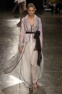 desfiles-gisellenasser-saopauloinverno2005rtw-104