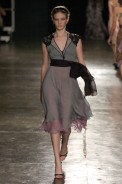 desfiles-gisellenasser-saopauloinverno2005rtw-112