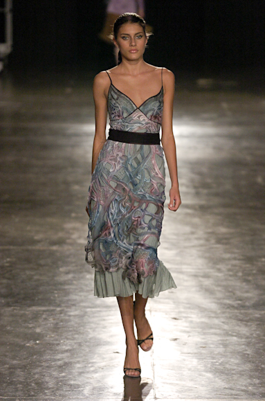 desfiles-gisellenasser-saopauloinverno2005rtw-117