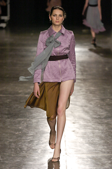 desfiles-gisellenasser-saopauloinverno2005rtw-118