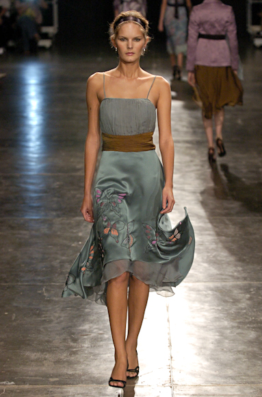 desfiles-gisellenasser-saopauloinverno2005rtw-123