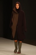 desfiles-gloriacoelho-saopauloinverno2005rtw-104