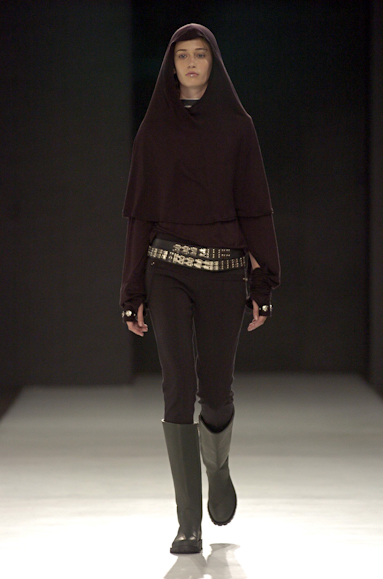 desfiles-gloriacoelho-saopauloinverno2005rtw-110