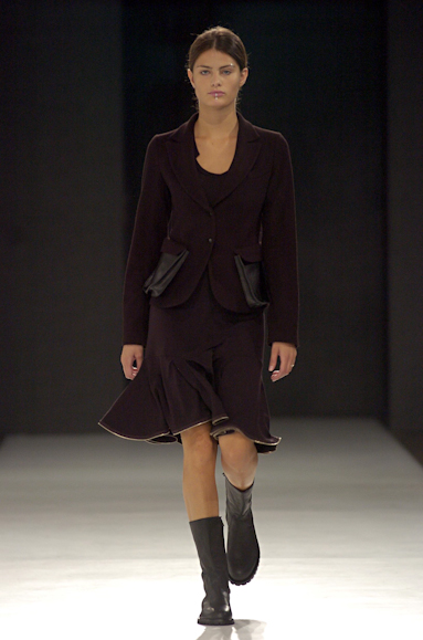 desfiles-gloriacoelho-saopauloinverno2005rtw-124