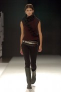 desfiles-gloriacoelho-saopauloinverno2005rtw-125