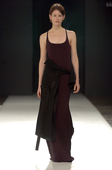 desfiles-gloriacoelho-saopauloinverno2005rtw-134