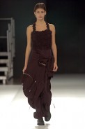 desfiles-gloriacoelho-saopauloinverno2005rtw-143