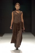 desfiles-gloriacoelho-saopauloinverno2005rtw-145